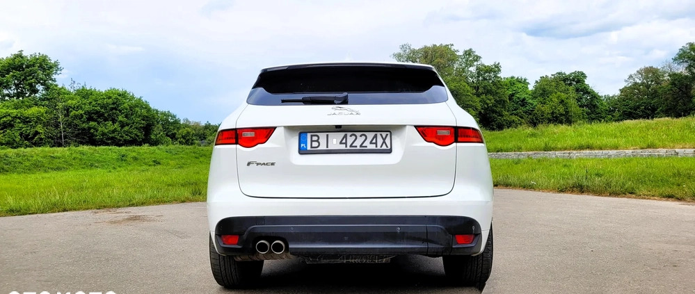 Jaguar F-Pace cena 109347 przebieg: 84700, rok produkcji 2016 z Wrocław małe 211